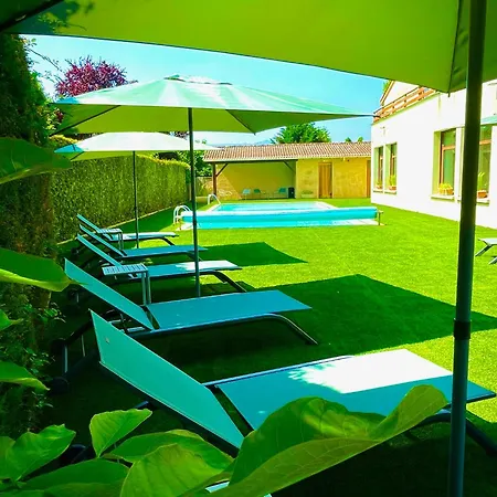 Le Mont Brouilly Hotel 2*