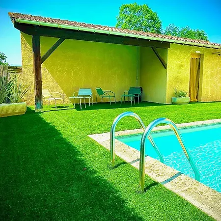 Hotel Le Mont Brouilly 2*