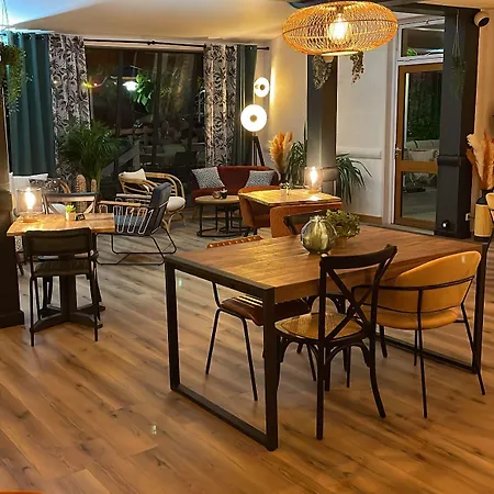 Le Mont Brouilly Hotel 2*